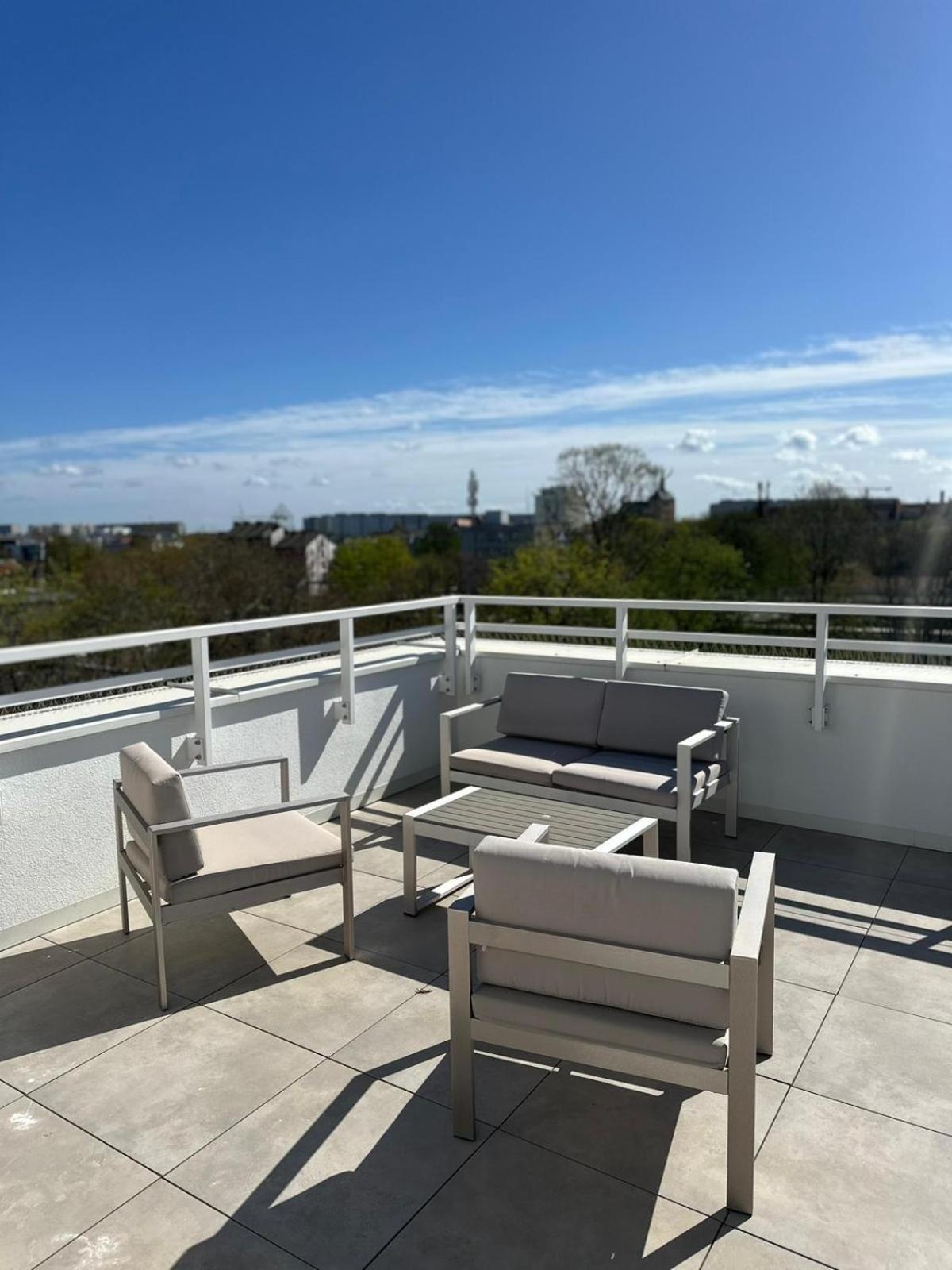 4Summer Kolobrzeg Apartamenty White Blue Sauna & Fitness & Parking 100 Metrow Do Pieknej Szerokiej Piaszczystej Plazy, Wspanialy Widok Z Duzego Tarasu! 100 Meter Zu Einem Schoenen Breiten Sandstrand, Herrliche Aussicht Von Einer Grossen Terrasse! Exterior foto